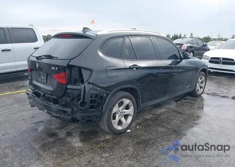 2013 BMW X1 Sdrive28I z USA, uszkodzony, nr VIN WBAVM1C56DVW45426